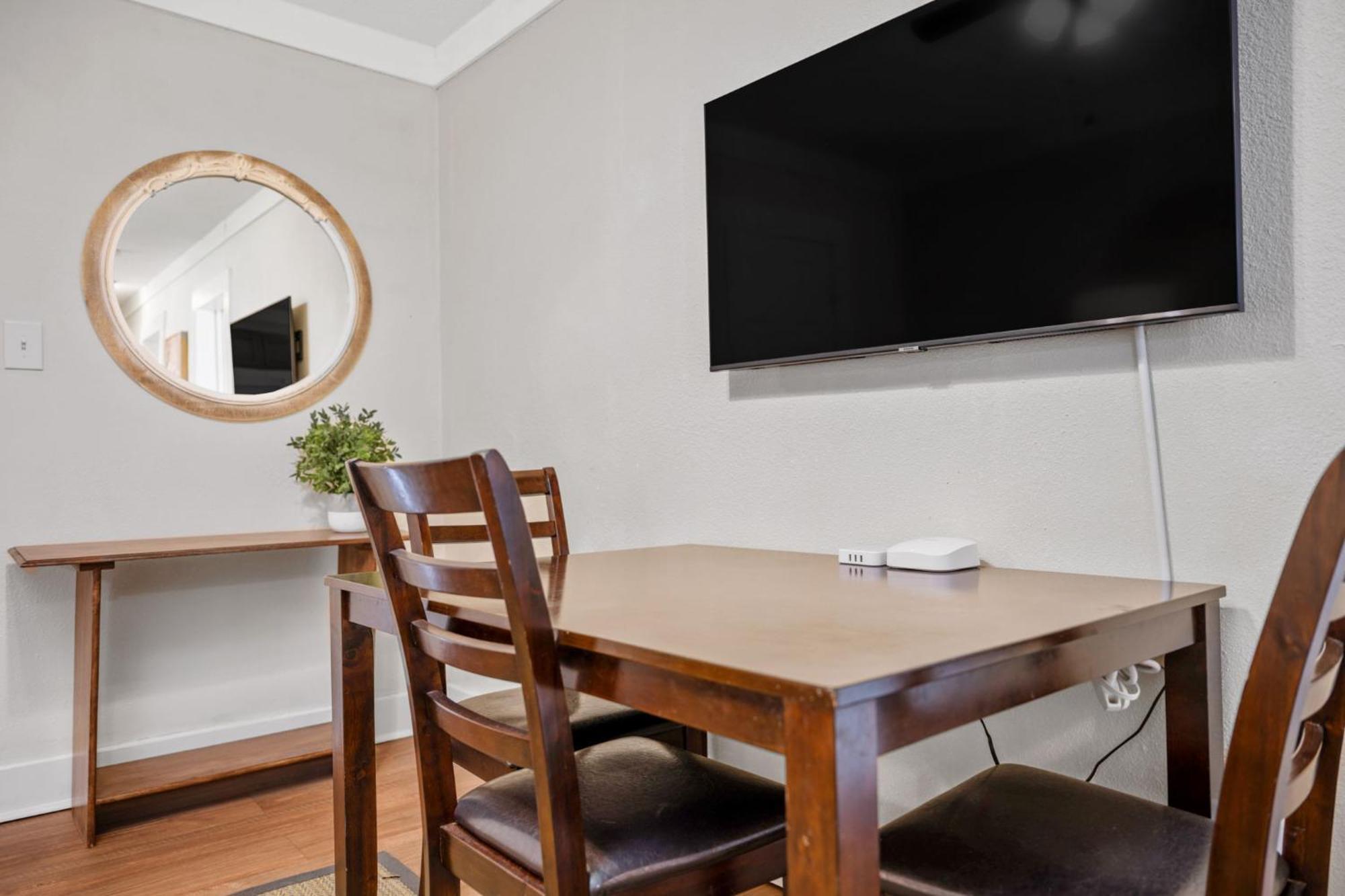 The Flats On Florida St - Super Comfy 2-Bedroom Apartments Mobile Eksteriør billede
