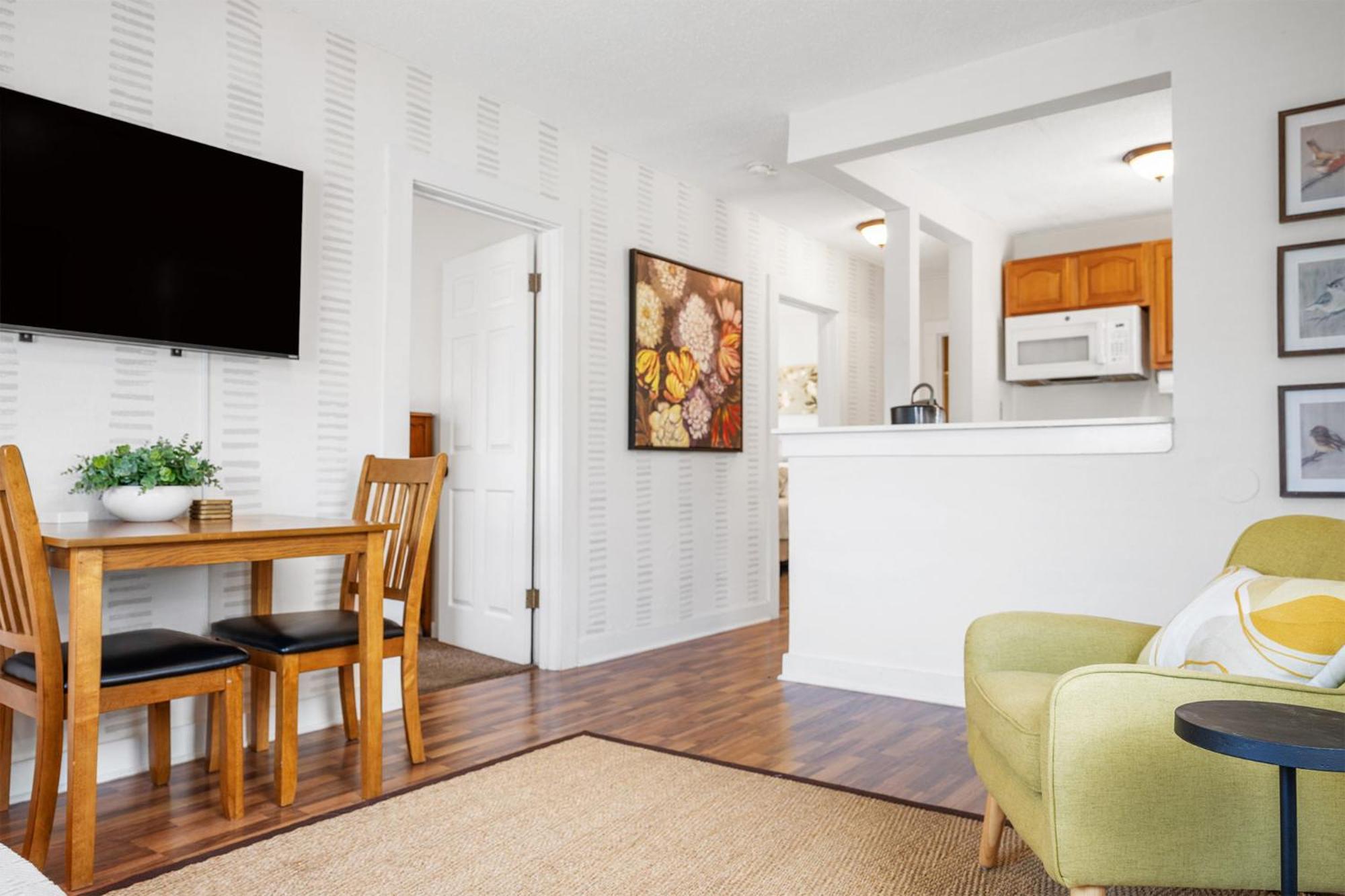 The Flats On Florida St - Super Comfy 2-Bedroom Apartments Mobile Eksteriør billede